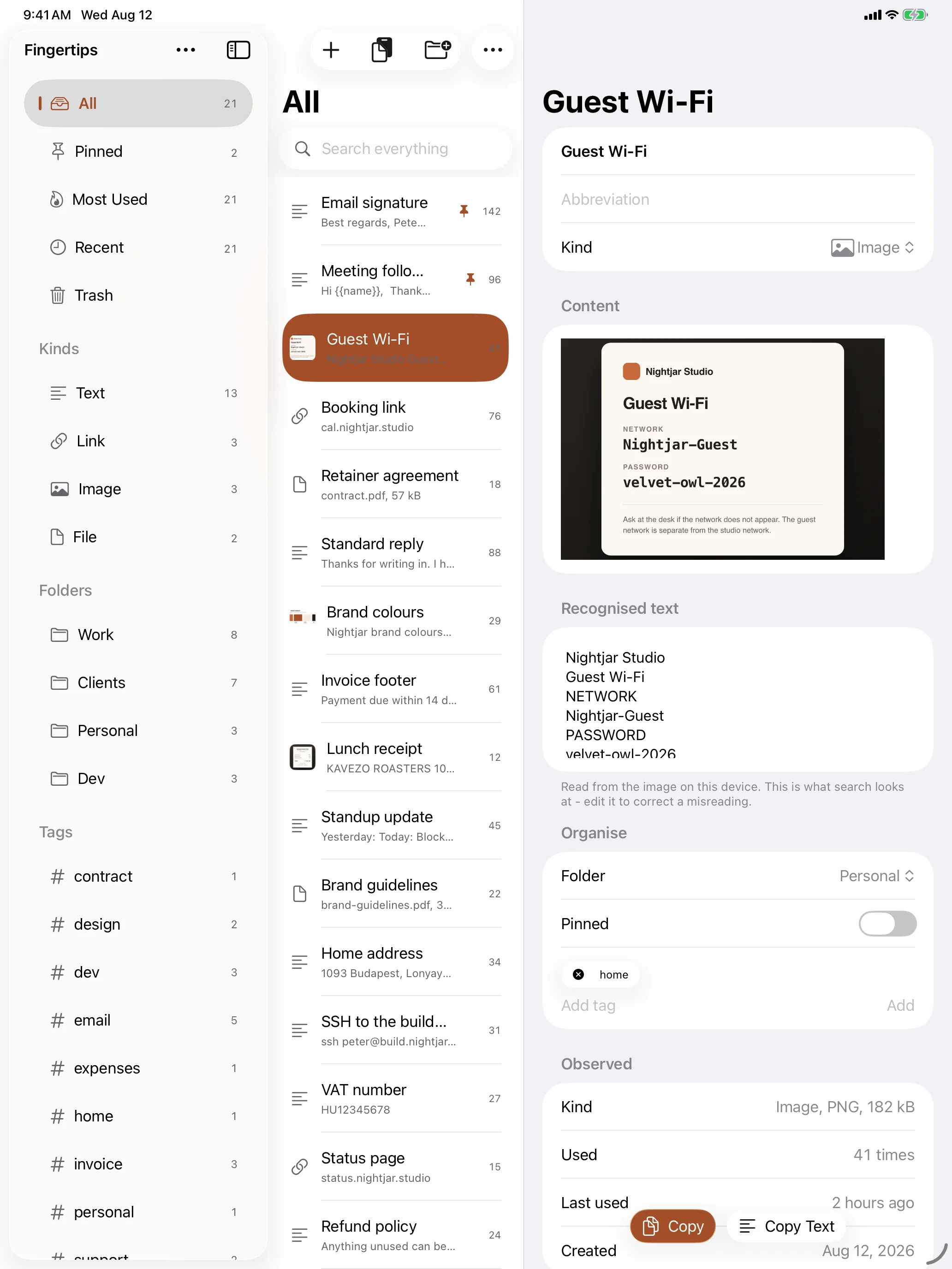 The Fingertips library on iPad: shelves, folders and tags in the sidebar